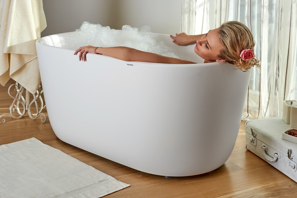 ᐈ 10 Small Freestanding Bath Tub 【 Small Soaking Tub 】⭐ Small Soaker Tub 